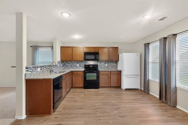 Building Photo - 313 Coneflower Dr