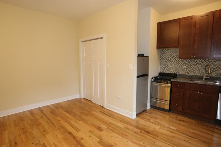 Building Photo - 4551 N Damen
