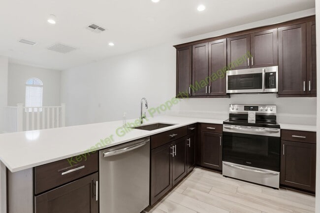 Building Photo - Modern Gilbert Home in Warner Meadows Community