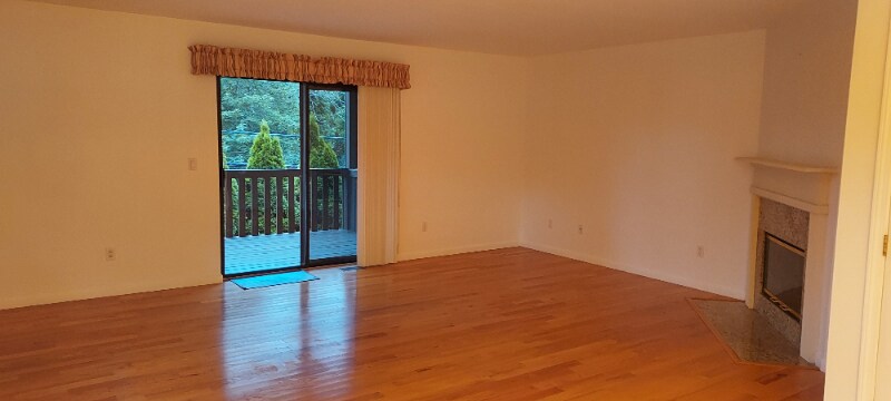 Building Photo - 908 Scenic Ln