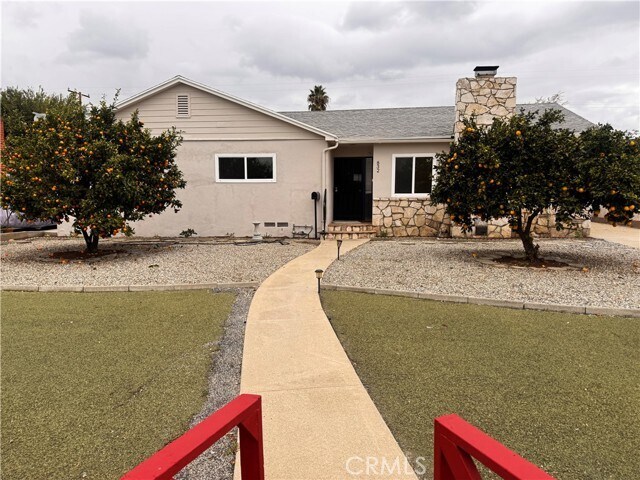 Building Photo - 832 W Granada Ct