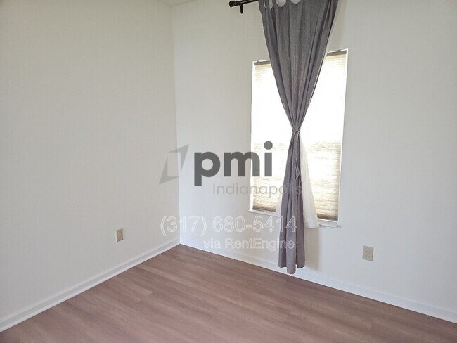 Building Photo - 5240 Castamere Dr