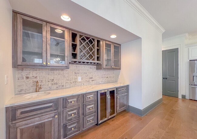 Building Photo - 3026 Gentilly St