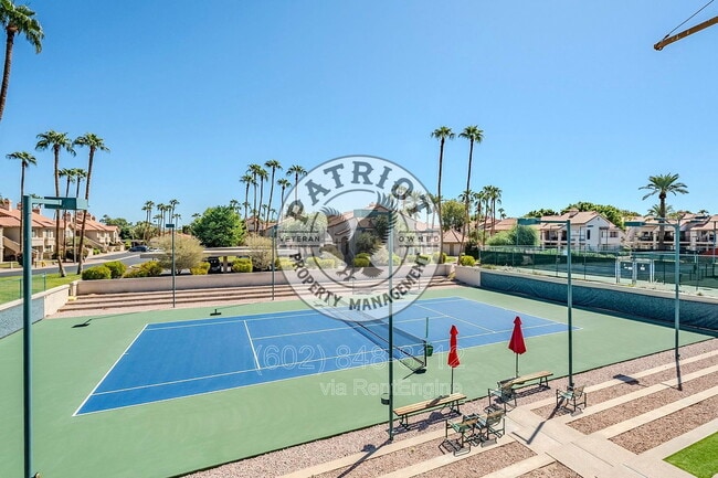 Building Photo - 9708 E Vía Linda