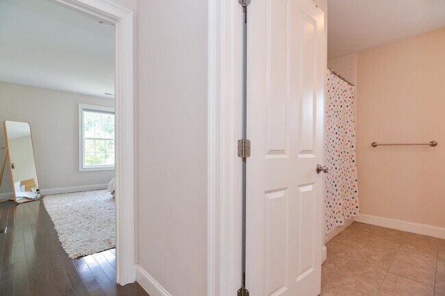 Building Photo - 34 Acadia Ln