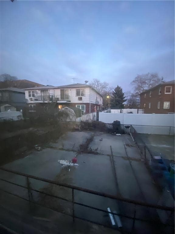 Building Photo - 2611 Batchelder St