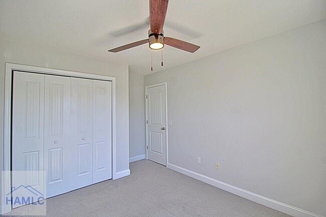 Building Photo - 106 Centennial Ct