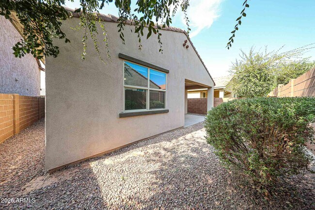 Building Photo - 14220 W Willow Ave
