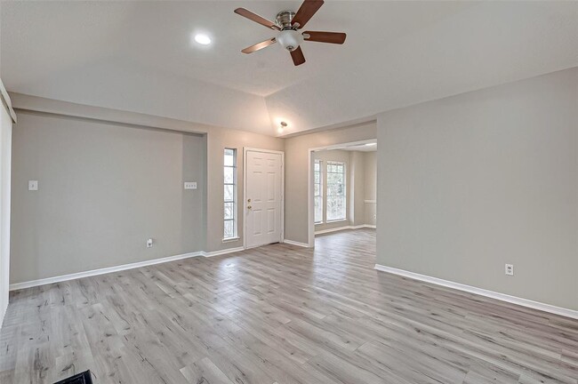 Building Photo - 11503 Meadow Ln
