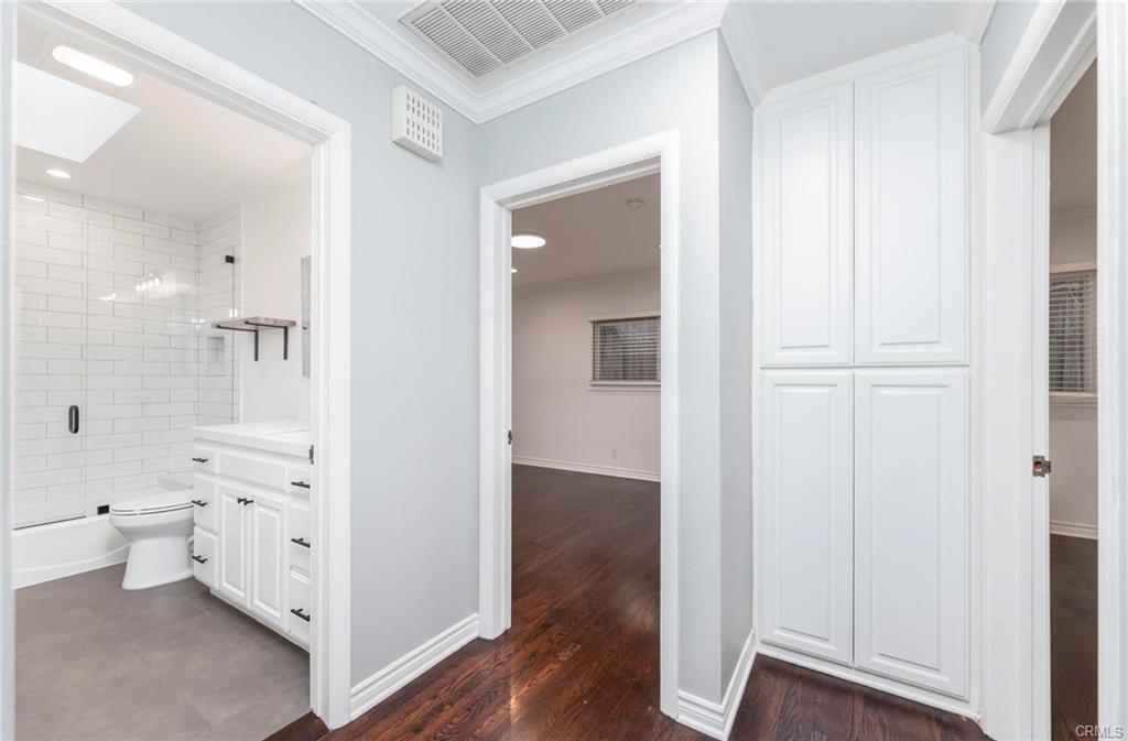 Building Photo - 1340 1st St