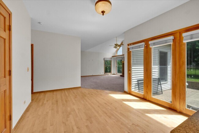 Building Photo - 24963 Heritage Oaks Dr