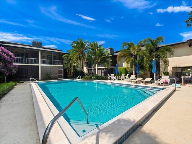 Building Photo - 210 Magnolia Rd