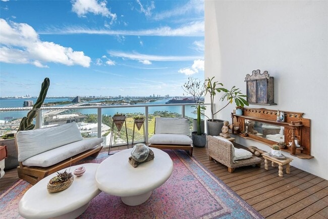 Building Photo - 1040 Biscayne Blvd