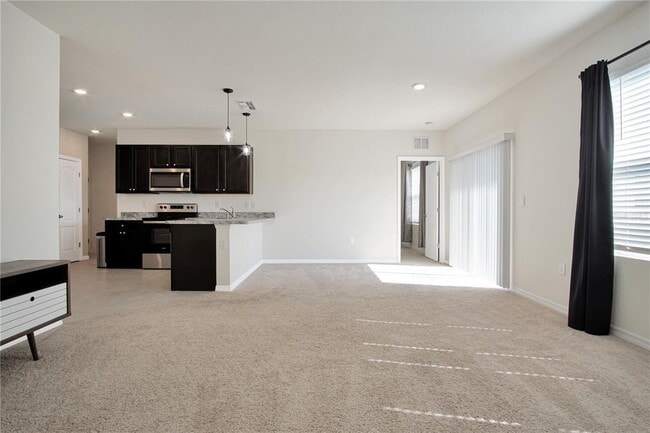 Building Photo - 245 Sofia Ln