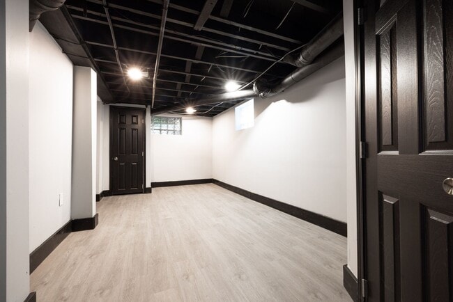 Building Photo - Beautifully Renovated 2-Bedroom Single Fam...