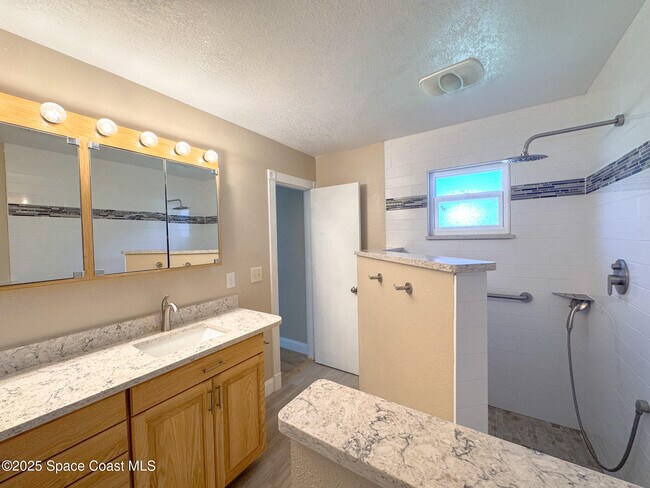 Building Photo - 871 Southern Pine Trail