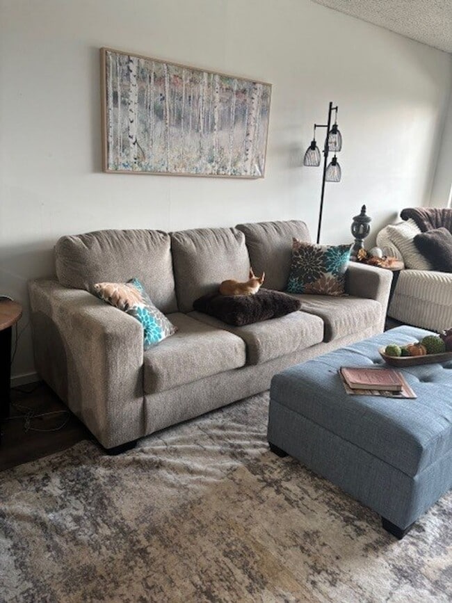 Building Photo - Beautiful Condo on the Boise Bench