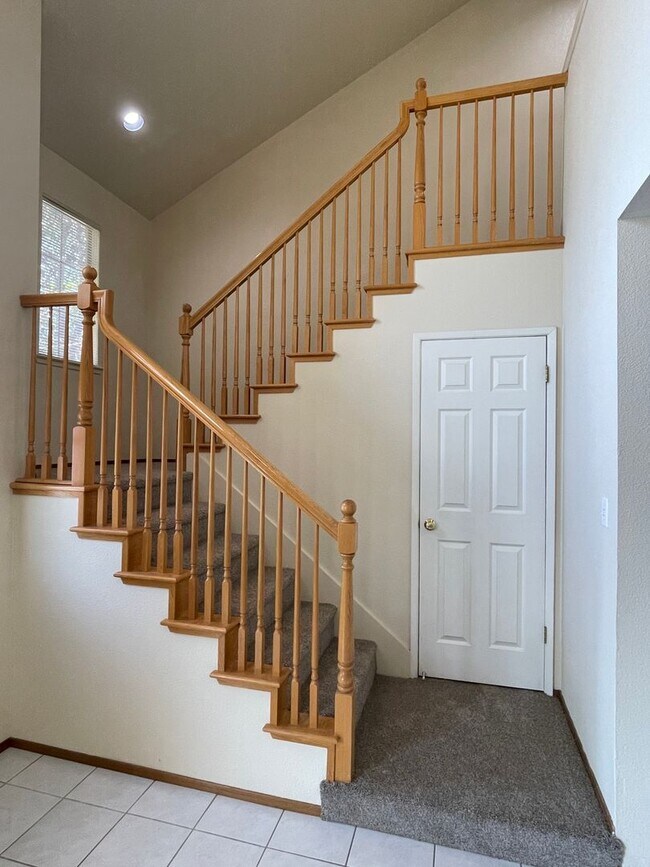 Building Photo - 16682 San Benito Dr