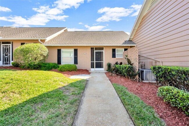 Primary Photo - 1236 Villa Ln