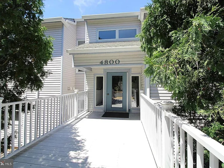 Building Photo - 4807 Claremont Ct