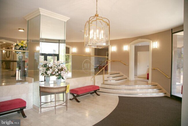 Building Photo - 8350 Greensboro Dr