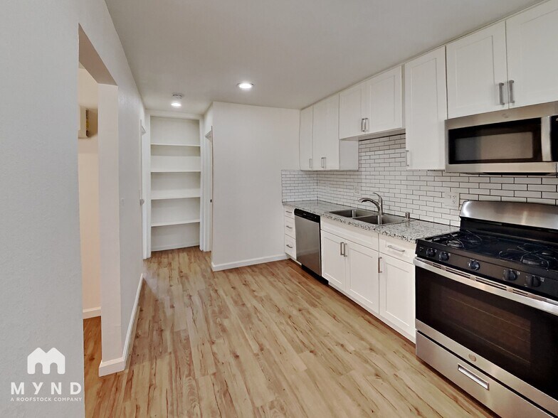 Building Photo - 5631 53rd St