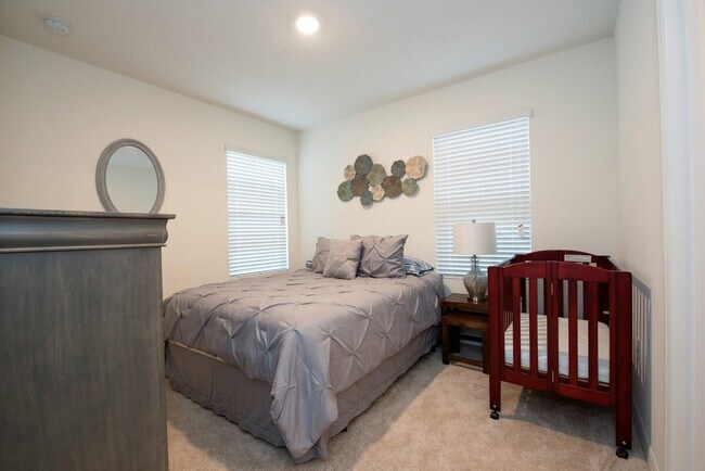 Building Photo - 5277 Oakbourne Ave