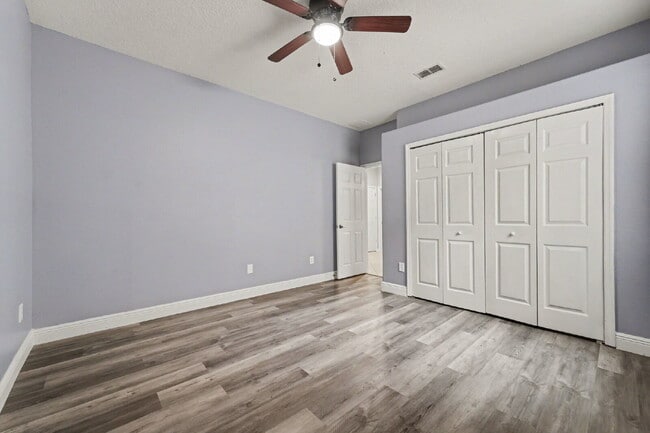 Building Photo - 2056 Clapper Tr