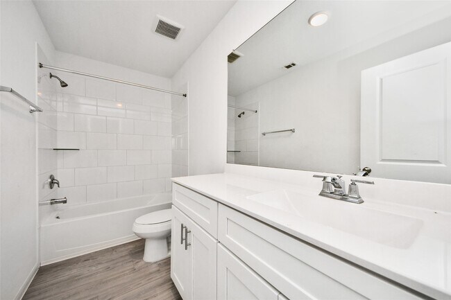Building Photo - 14817 Ash Landing Dr