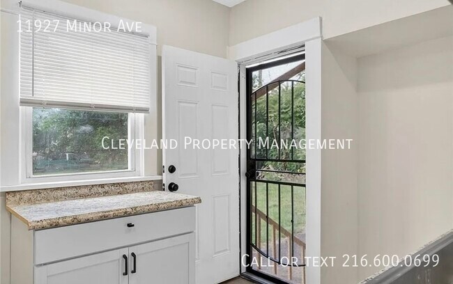 Building Photo - 11927 Minor Ave