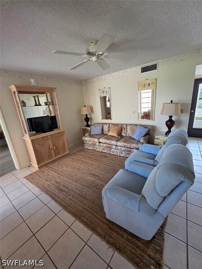Building Photo - 3655 Boca Ciega Dr