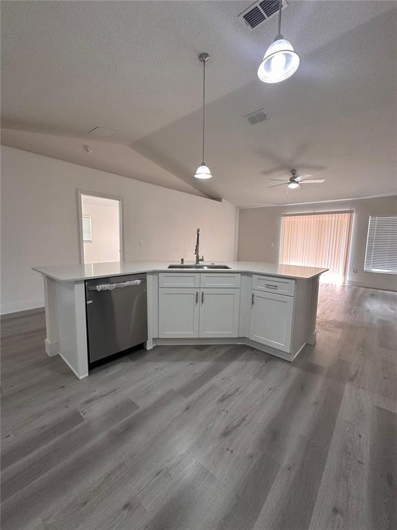 Building Photo - 40 Willow Run