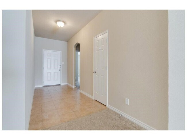 Building Photo - 9117 Nathan Dr