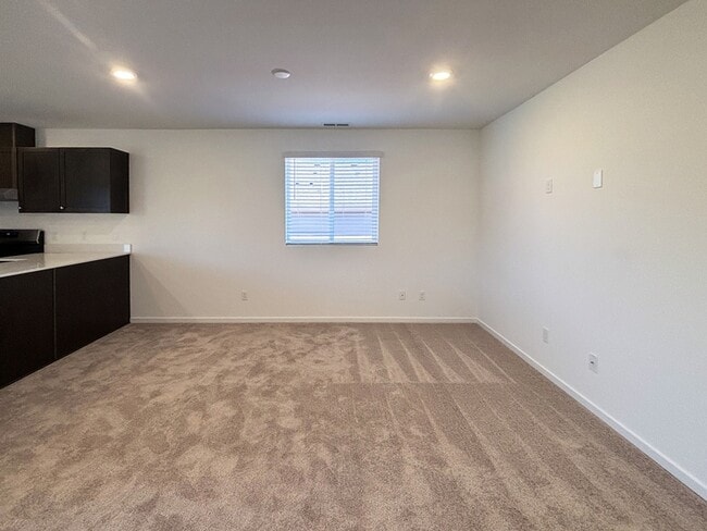 Building Photo - 25263 Todd Way