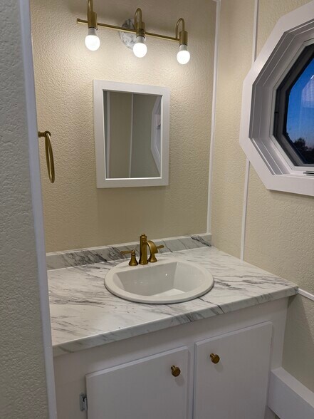 Building Photo - 60 Redington St