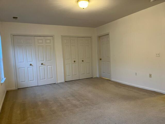 Building Photo - 2652 S Knightsbridge Cir