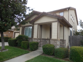 Building Photo - 1734 Lee Dr