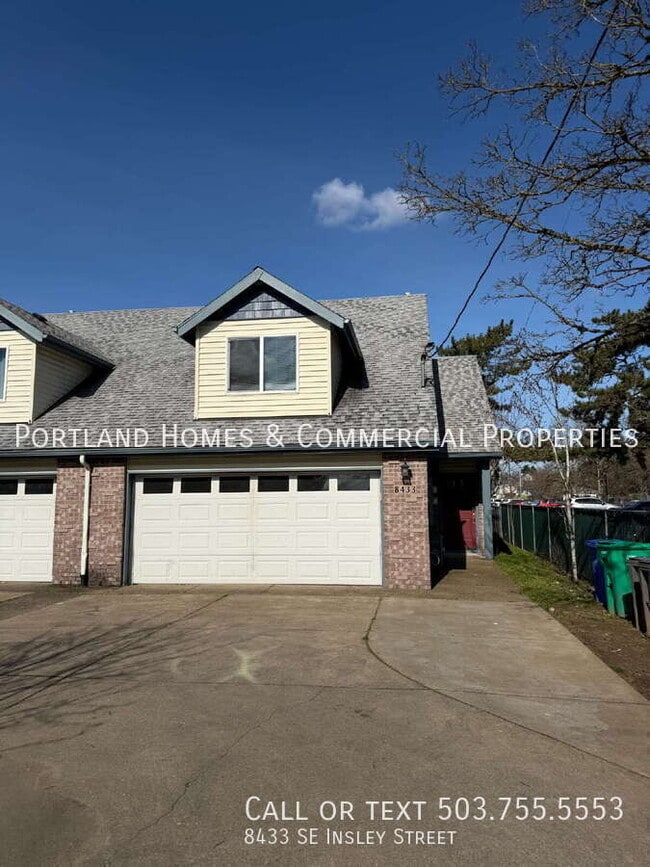 Building Photo - 8433 SE Insley St