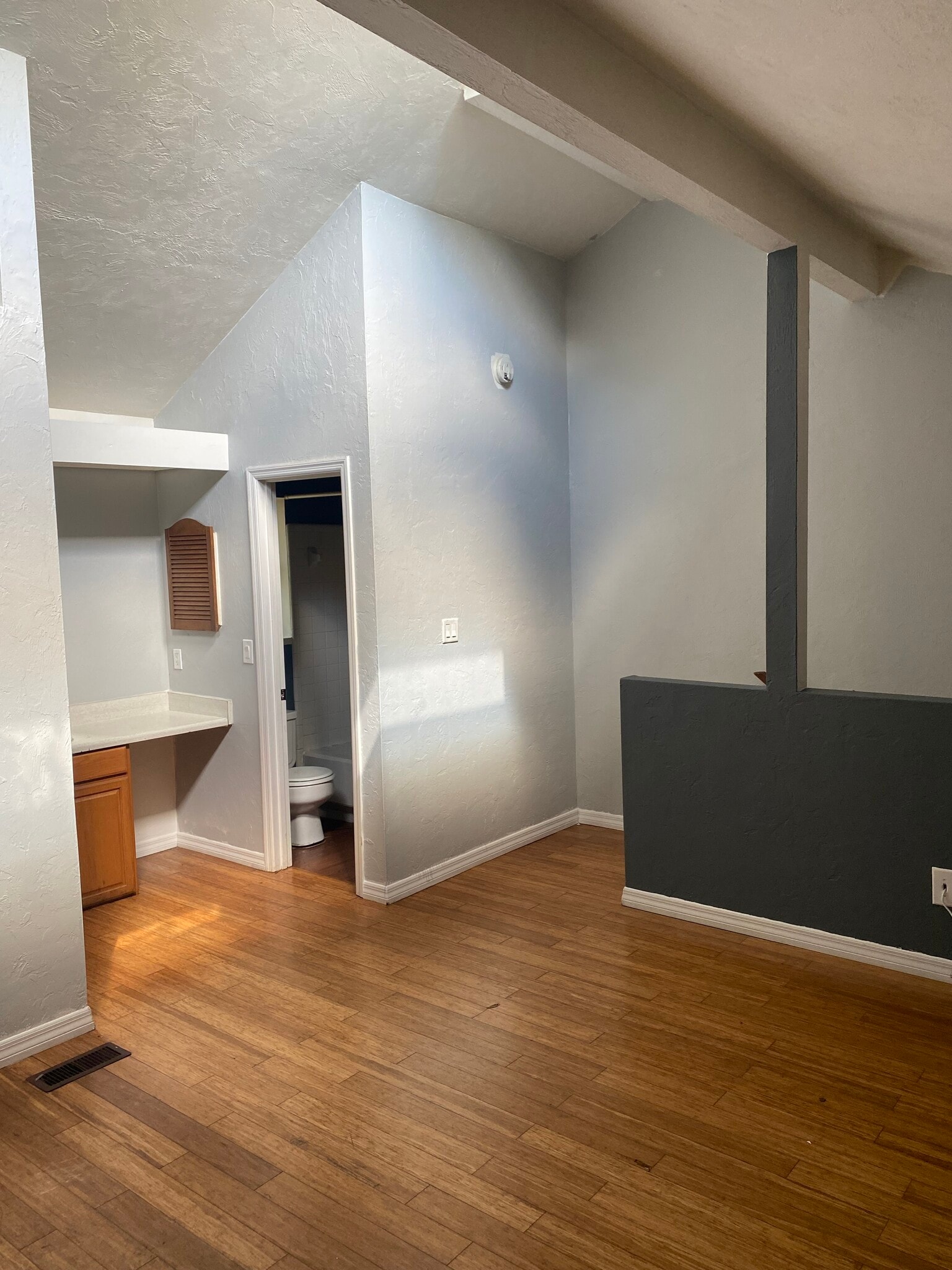 Building Photo - 1858 Nekoma Ct