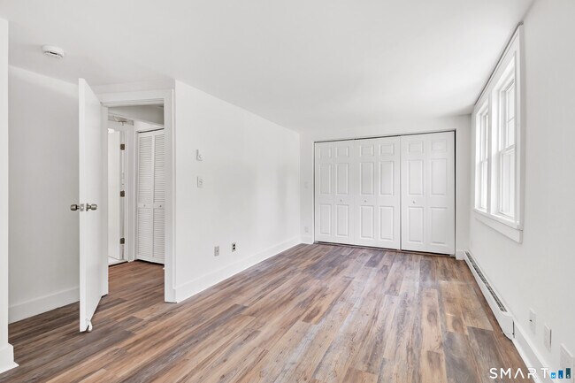 Building Photo - 41 Frisbie St