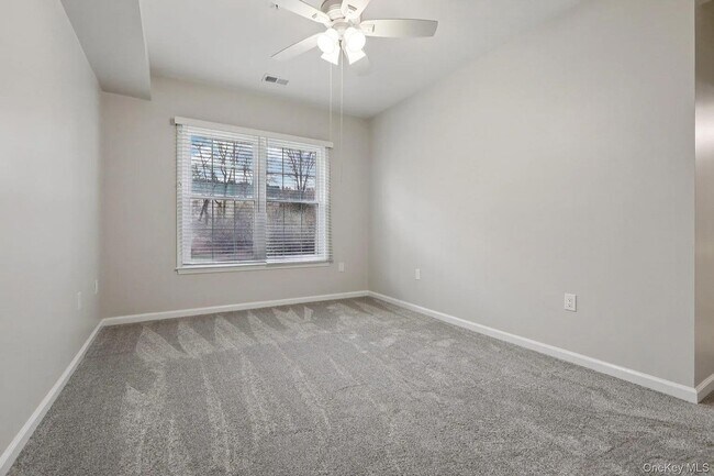 Building Photo - 28 N De Baun Ave