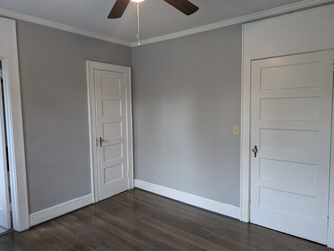 Building Photo - 2732 Blossom St