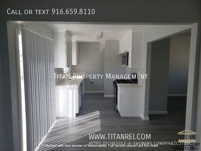 Building Photo - 7800 50th Ave