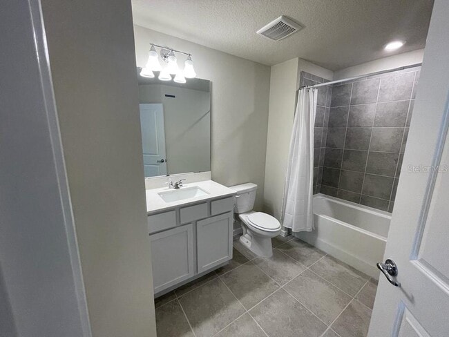 Building Photo - 1998 Canny Cv