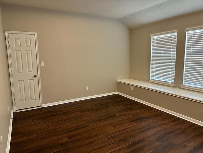 Building Photo - 5402 Ringneck Glen Dr