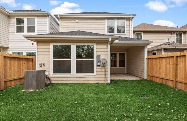 Building Photo - 3640 Standing Rock Dr