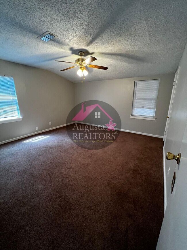 Building Photo - Charming 3 Bedroom 2 Bath Home in Abilene