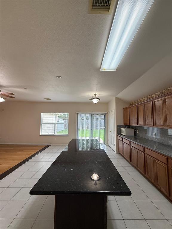 Building Photo - 2019 Bluffton Ln