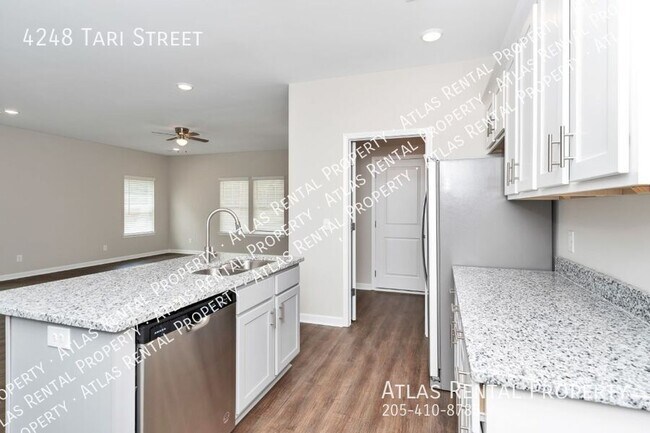 Building Photo - 4248 Tari St