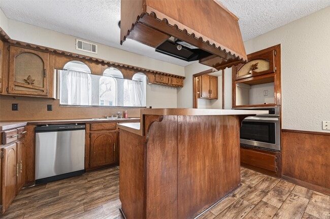 Building Photo - 5414 Spanish Oak Dr